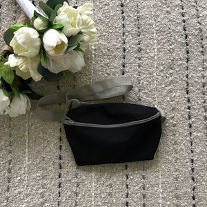 American Apparel fannypack